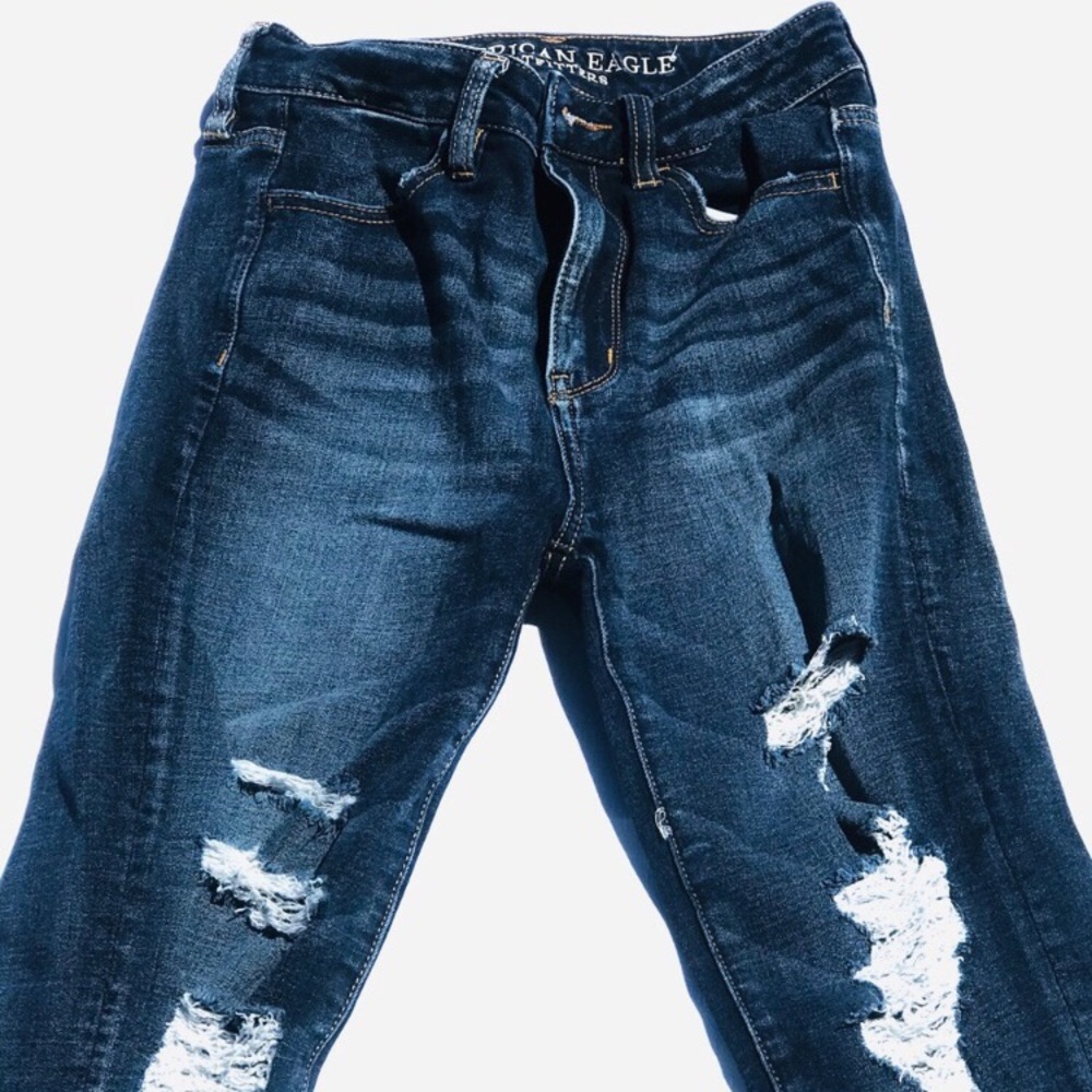 AmericanEagle super super stretch distressed denim